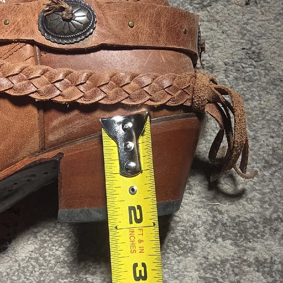 Shyanne Brown Embroidered Women’s Western Boots - Picture 10 of 11